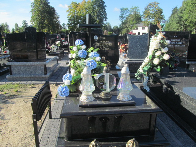 Grób Stefan Zieliński