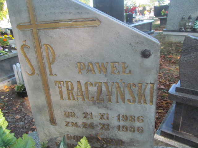 Paweł Traczyński 1986 Końskie parafialny - Grobonet - Wyszukiwarka osób pochowanych